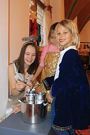 Himmelswerkstatt auf dem Münchner Christkindlmarkt (©Foto: Martin Schmitz)